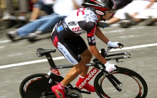 【华体会体育】恒大强势五连胜锁定小组头名 静观B组争四混战悬念丛生