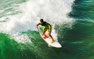 【HTH.com】伊拉克裁判执法中日国青对决引争议 16场累计42张黄牌吹罚风格成焦点