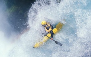 华体会：莱万赛后心声，附加赛抽签祈求好运，炮轰球场湿滑如溜冰场
