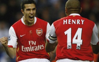 华体会HTH：吉文赞誉凯莱赫，欧洲顶尖门将行列的冷静守护者