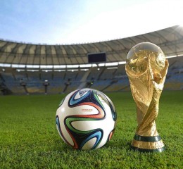 【华体会】纪律之剑与巨星的十字路口，解析C罗禁赛罚单背后的缓期执行机制