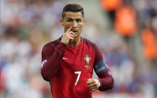 华体会|青春无畏！米兰外租小将卡马尔达迎意甲首秀，莱切客场0，2不敌拉齐奥